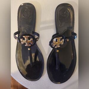 Tory Burch, size 10 Black Thong Sandle